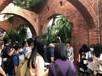 此圖詳細說明請見以下文字區塊。